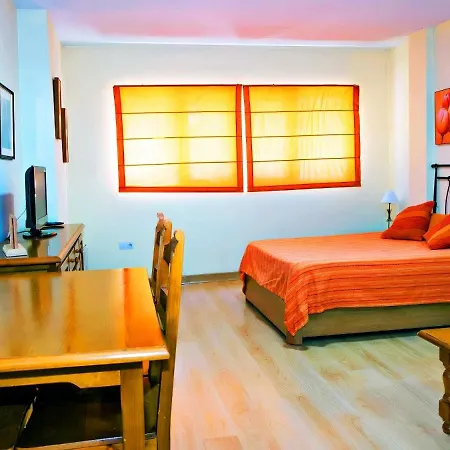 Estudio Mont Blanc Apartment *